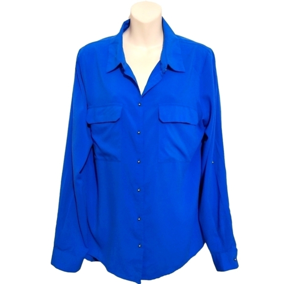 ✨Bogo FREE ✨ Calvin Klein Blue Button Down Hi Lo Top Sz L - Picture 1 of 6